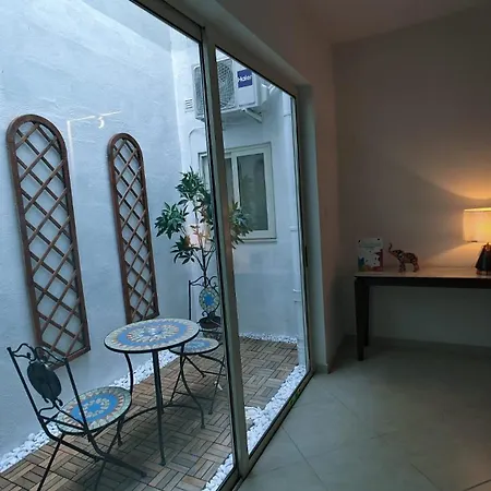 Querencia - Feel At * Kalkara