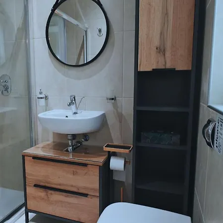 Querencia - Feel At Kalkara