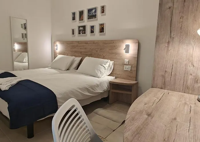 Querencia - Feel At Kalkara